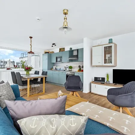 5 Beaufort - Wasserhaus, Meerblick, Sauna, Dachterrasse, Bootsanleger, Strandkorb Olpenitz