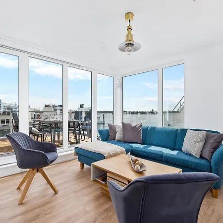 5 Beaufort - Wasserhaus, Meerblick, Sauna, Dachterrasse, Bootsanleger, Strandkorb