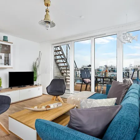 Holiday home 5 Beaufort - Wasserhaus, Meerblick, Sauna, Dachterrasse, Bootsanleger, Strandkorb
