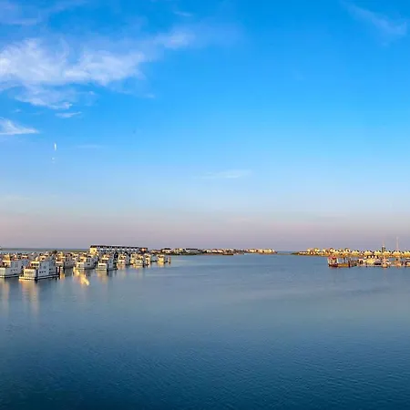 5 Beaufort - Wasserhaus, Meerblick, Sauna, Dachterrasse, Bootsanleger, Strandkorb Dom wakacyjny Olpenitz
