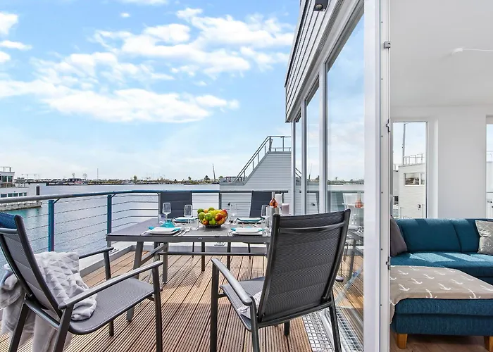 5 Beaufort - Wasserhaus, Meerblick, Sauna, Dachterrasse, Bootsanleger, Strandkorb *