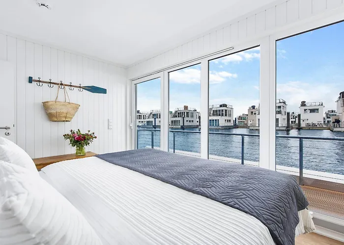 Hébergement de vacances 5 Beaufort - Wasserhaus, Meerblick, Sauna, Dachterrasse, Bootsanleger, Strandkorb *